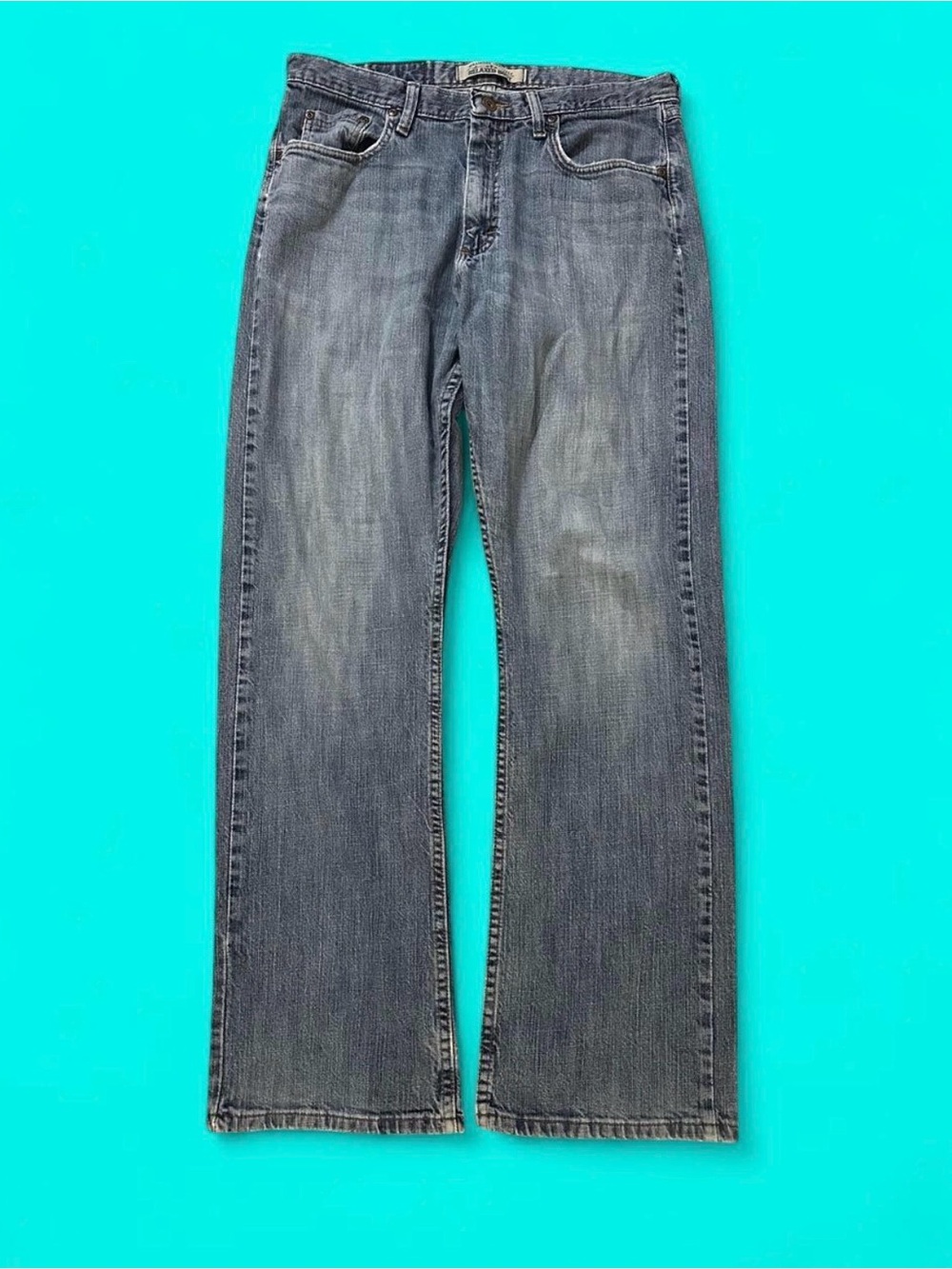 Wrangler Men’s Bootcut Jeans in Faded Gray